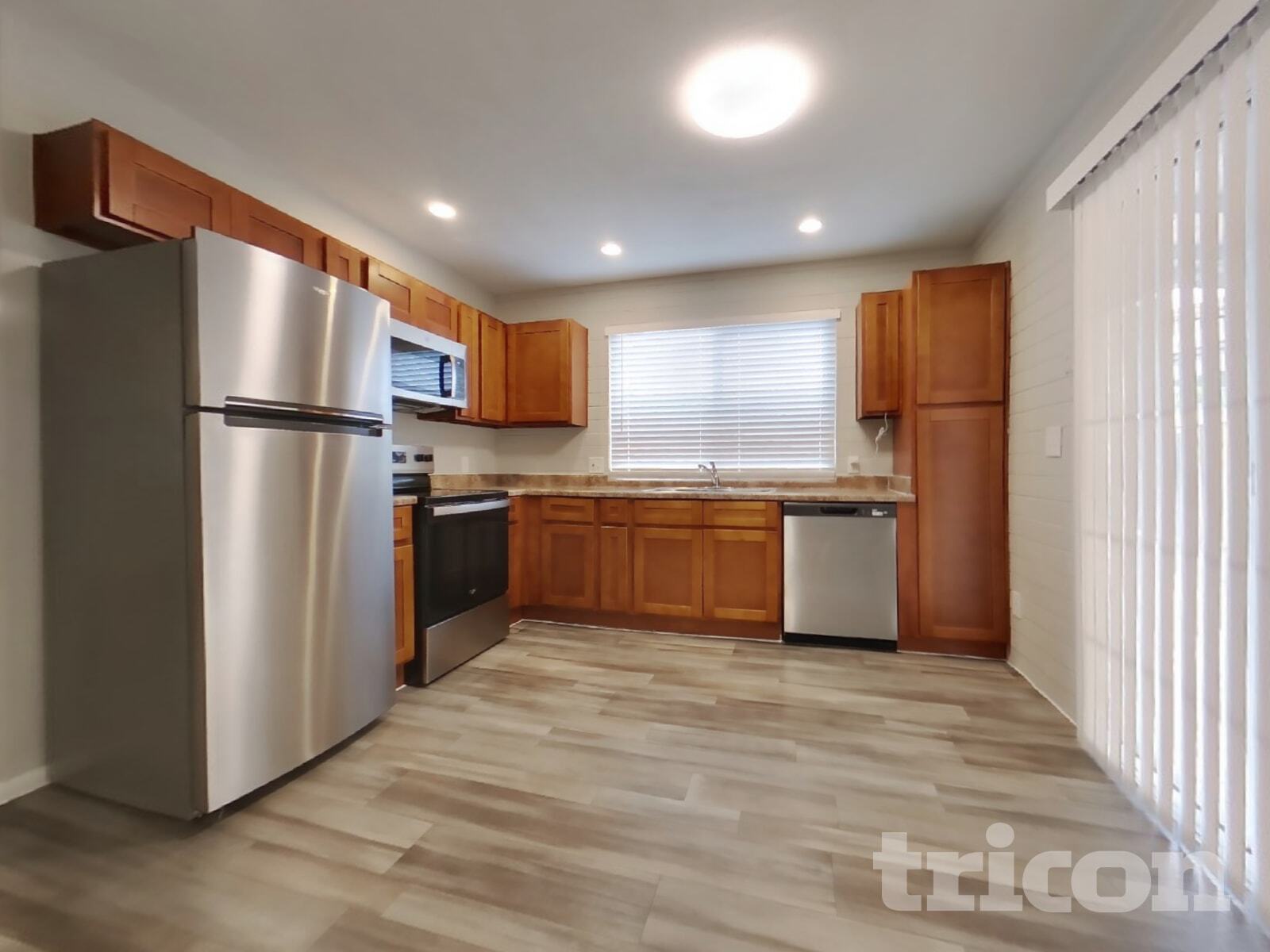 Building Photo - 4241 N 73rd Ln