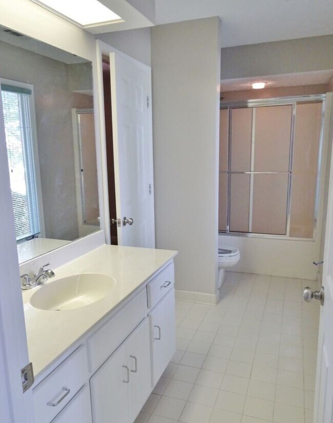 Building Photo - 6548 Mink Dr