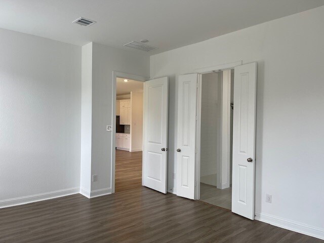Building Photo - 4823 Avon Ridge Way