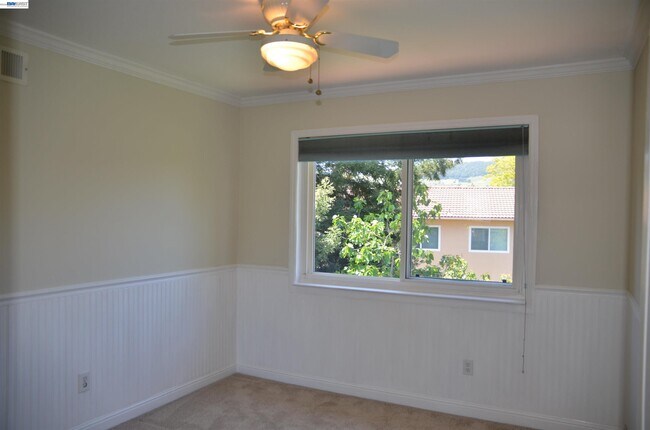 Building Photo - 1626 Harlan Dr