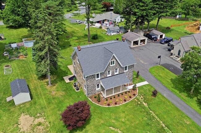 Building Photo - 1512 Naamans Creek Rd