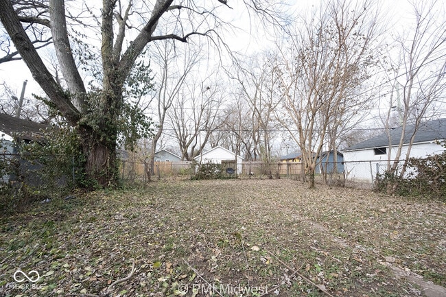 Building Photo - 4850 Hillside Ave