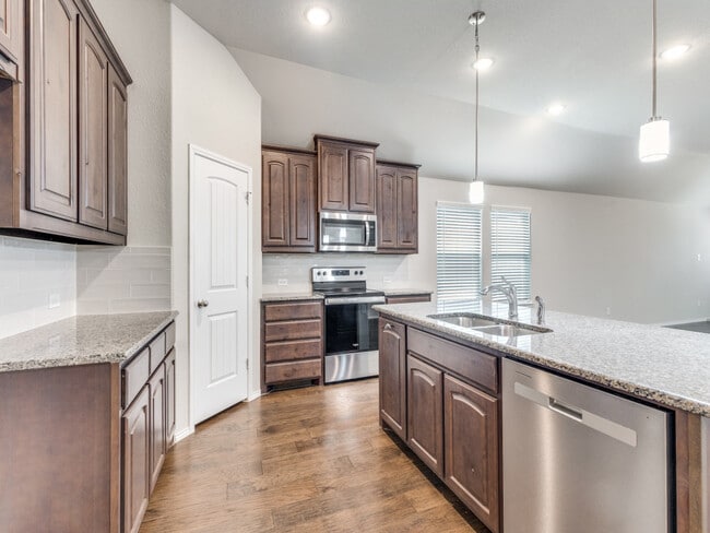 Building Photo - 229 Rosemary Dr