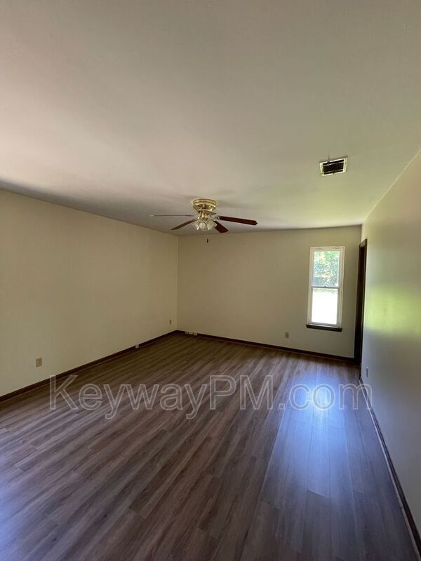 Building Photo - 830 Audubon Cir
