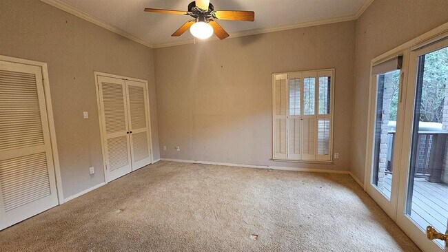 Building Photo - 4902 Westview Dr