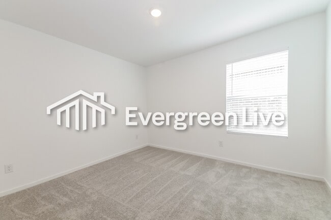 Building Photo - 2125 Sulky Ln