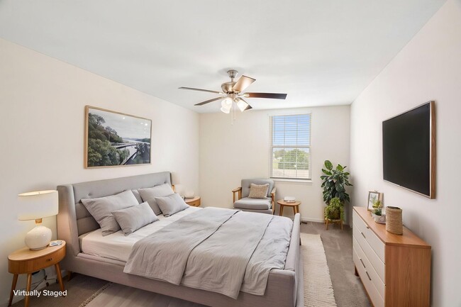 Building Photo - 3509-3511-3511 La Mesa Dr