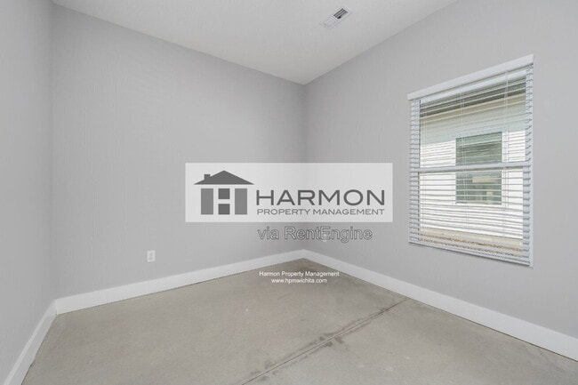 Building Photo - 2164 S Thatcher Ct