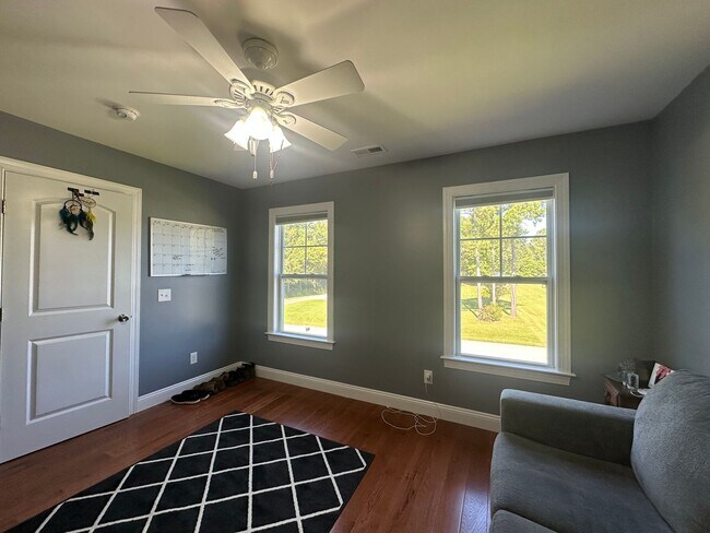 Building Photo - 509 Blue Angel Ct