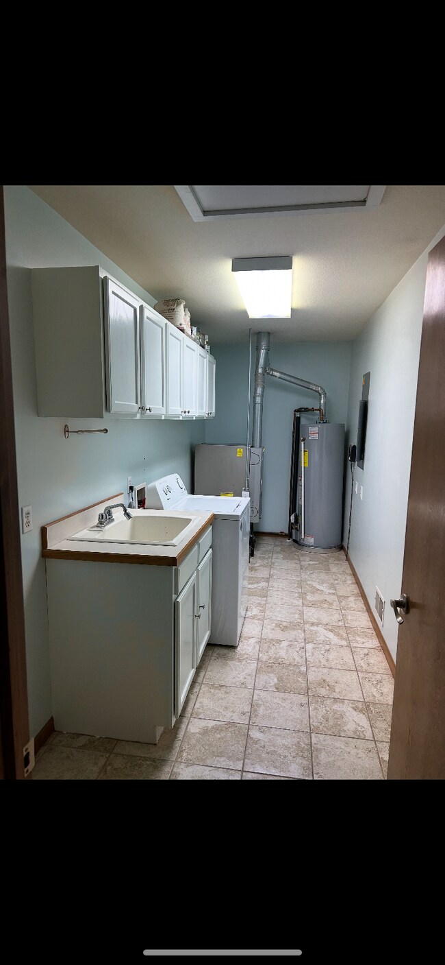 Building Photo - 3516 W Wackerly St