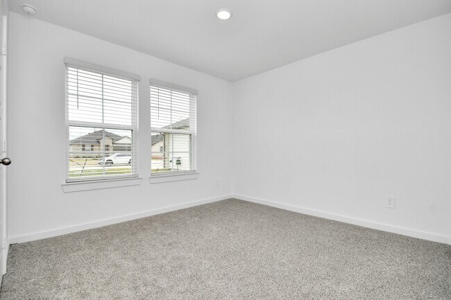 Building Photo - 1123 Briscoe Ct