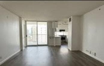 Building Photo - 1212 Nuuanu Ave