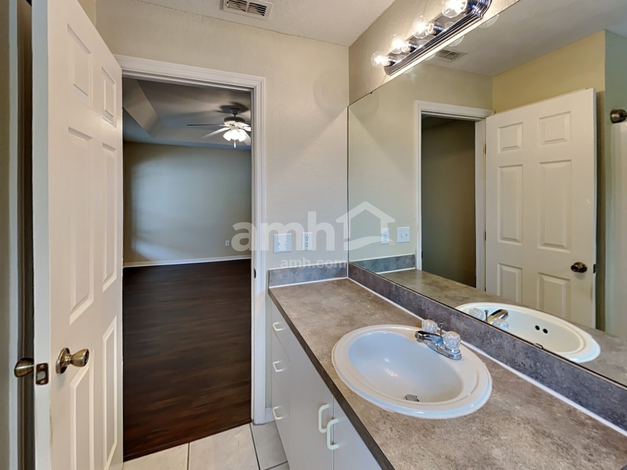 Building Photo - 3244 Grand Pines Dr