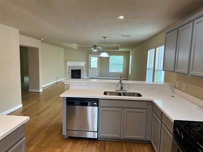 Building Photo - 11827 Edenstone Dr