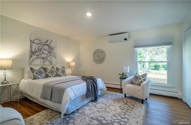 Building Photo - 538 Linwood Ave