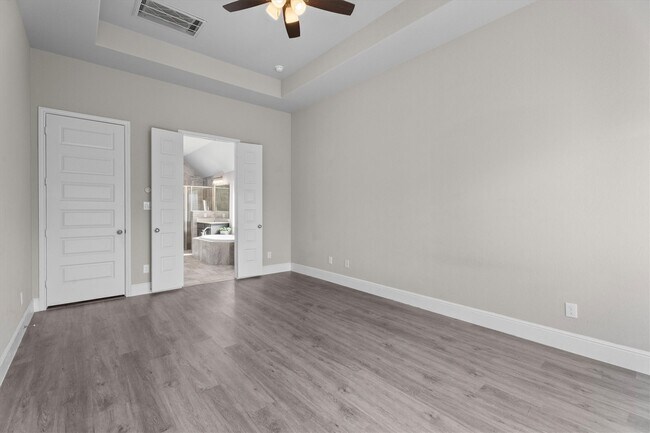 Building Photo - 28348 Sterling Oak Dr