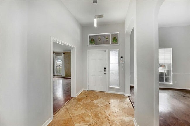 Building Photo - 3806 Azur Ln