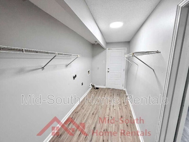 Building Photo - 4349 Cedar Hills Rd