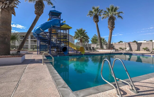 Building Photo - Enjoy Year-Round Resort Living in This Beautiful Condo!
