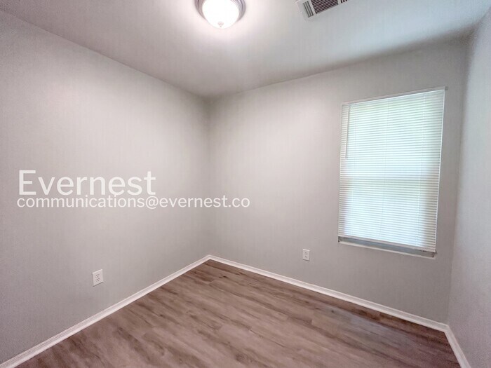 Building Photo - 5654 Bradley Cir