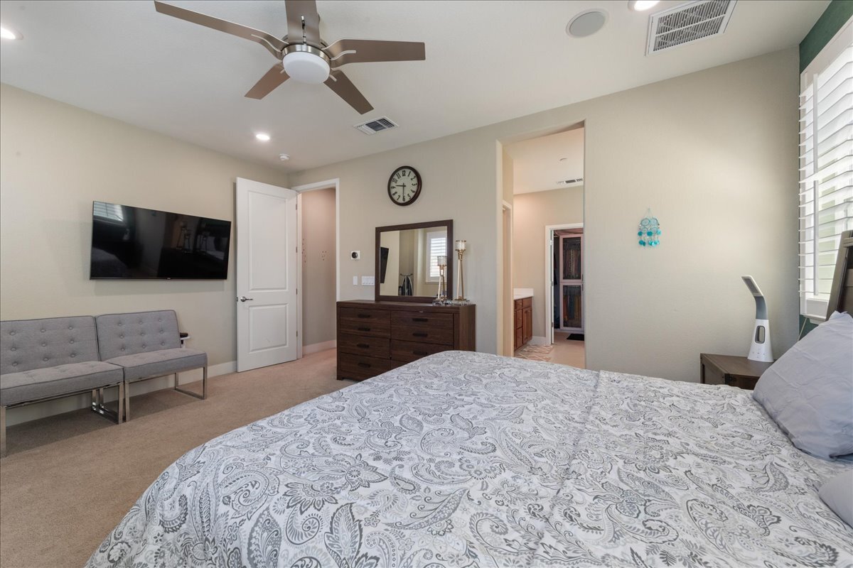 Master bedroom - 2821 Stringham Way