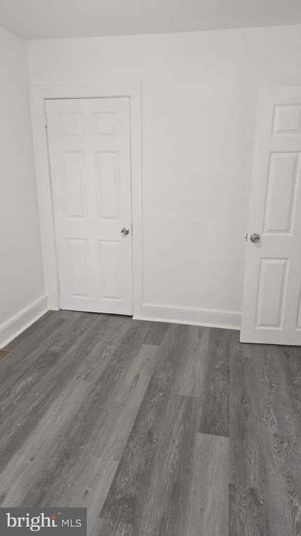 Building Photo - 485 Potterton Heights