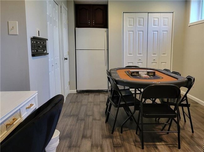 Building Photo - Spacious 4-Bedroom 3.5 bath Colonial with Pool & Modern Upgrades