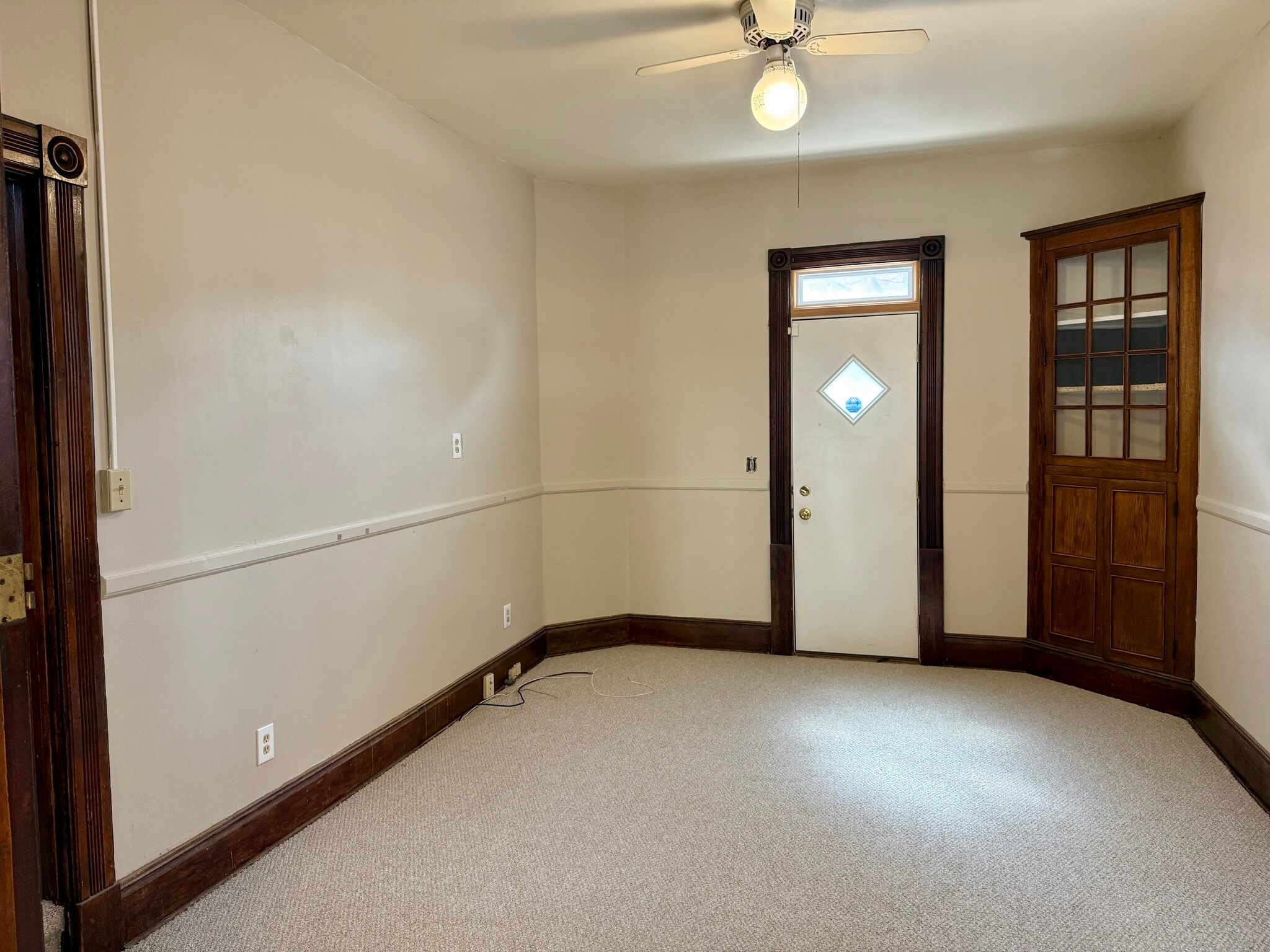 Office - 357 W 5th St