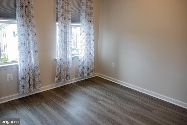 Building Photo - 3781 Vly Frd Wy