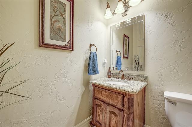 Building Photo - 4108 Barona Dr