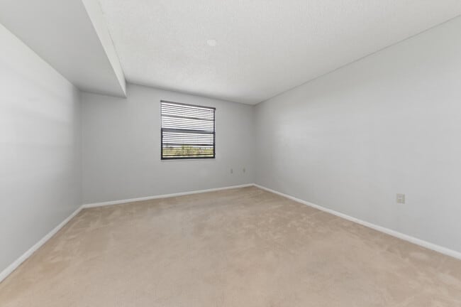 Building Photo - 3507 Village Blvd