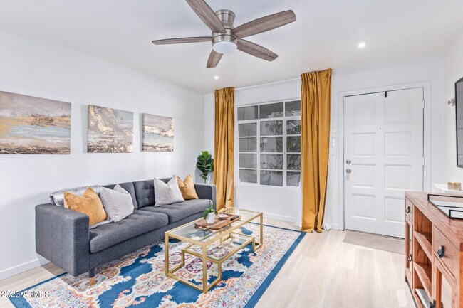 Building Photo - 1449 E Highland Ave