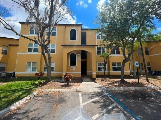Primary Photo - 5773 Gatlin Ave