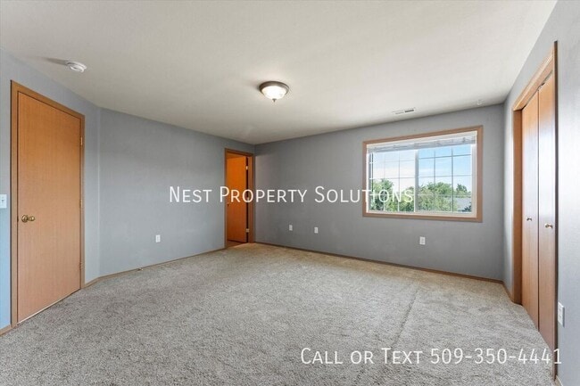Building Photo - 812 Sage Bay Dr