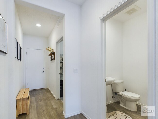 Building Photo - 5222 Gold Hl Ln
