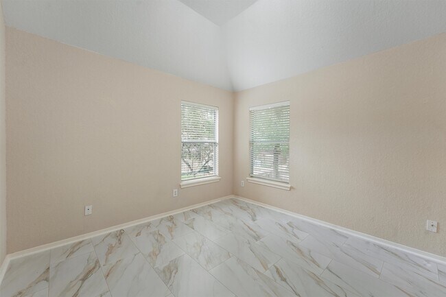 Building Photo - 91 S Downy Willow Cir