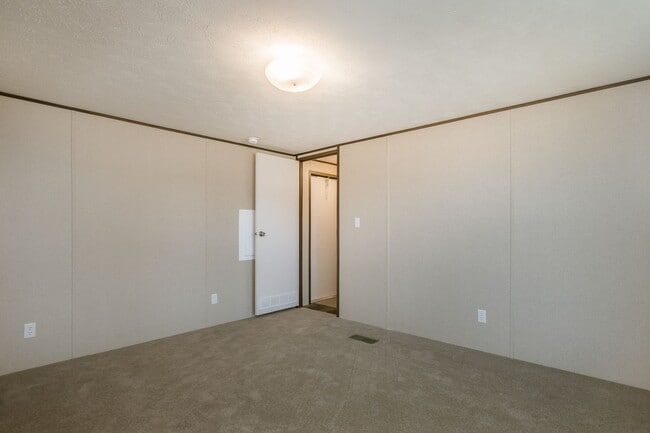 Building Photo - 3/2 Mobile home for lease in CISD