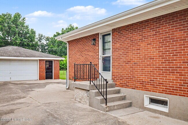 Building Photo - 3026 Klonway Dr