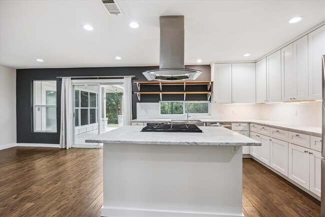Building Photo - 6814 Langston Dr