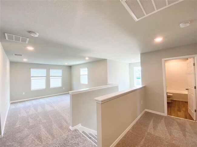 Building Photo - 535 Amadoras Wy