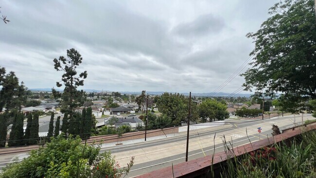 Building Photo - Turnkey 3 Bed 2 Bath Single Story View Home in Orange