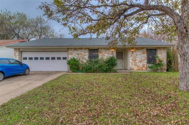 Primary Photo - 3000 Canter Ln