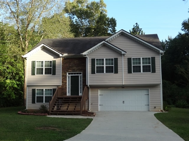 Primary Photo - 718 Nottingham Dr