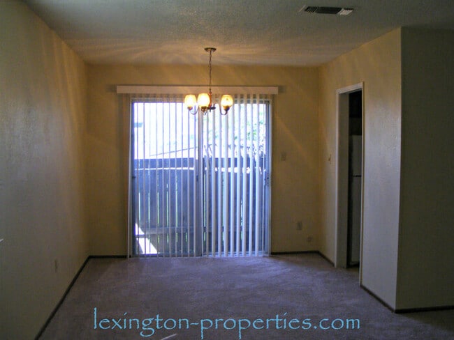 Building Photo - Charming 2BD/1.5BA Home, located in Arden ...