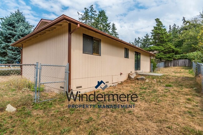 Building Photo - 549 W Ocean View Dr