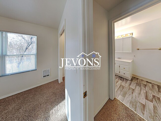 Building Photo - Coming soon! Pet-Friendly 3-Bedroom Home in Naches with Easy Access to Hwy 12