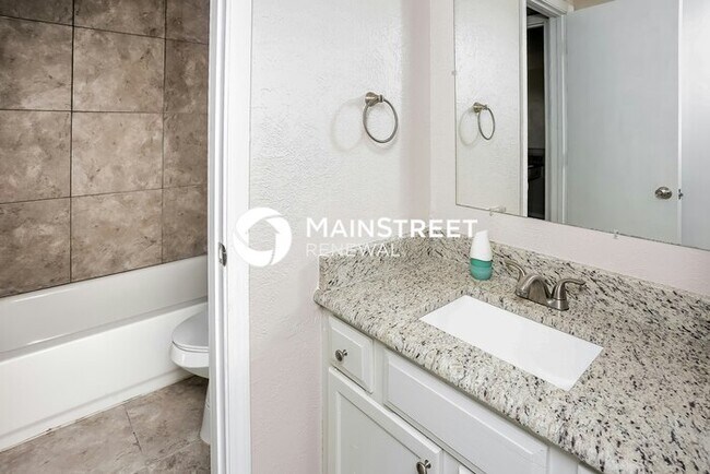 Building Photo - 4 Bedroom Pet-Friendly Home in Arlington, ...