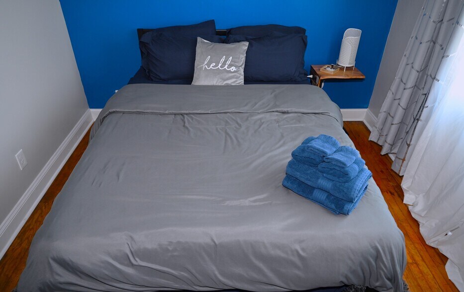 Building Photo - 1544 Oakridge Rd