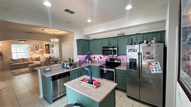 Building Photo - 525 Waterside Pointe Dr