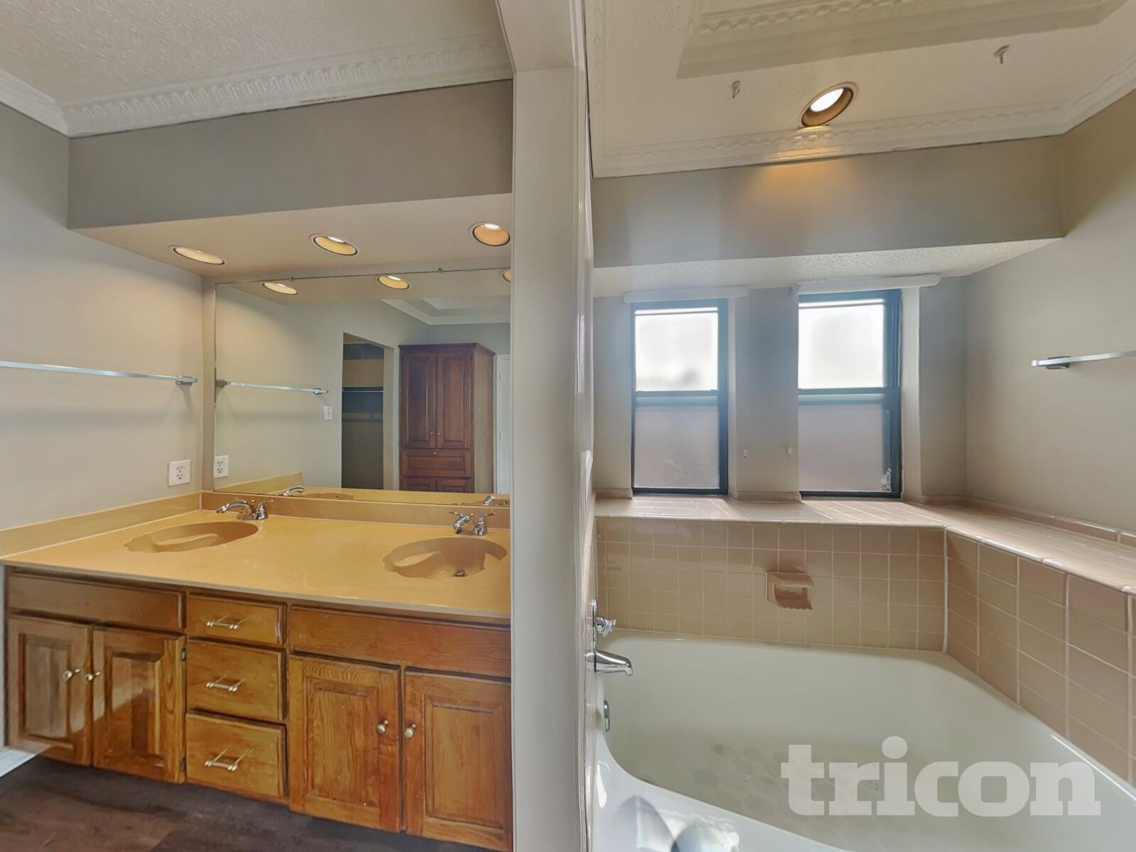 Building Photo - 509 Live Oak Dr
